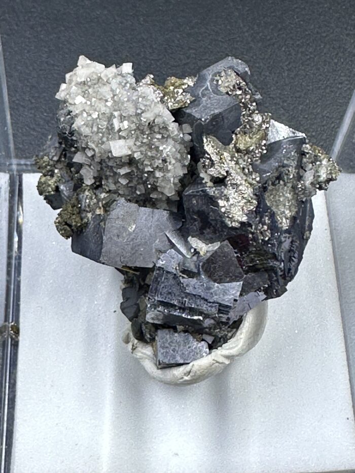 Chalcopyrite Dolomite Galena