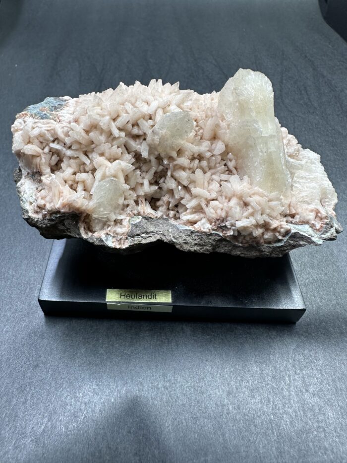 Heulandite